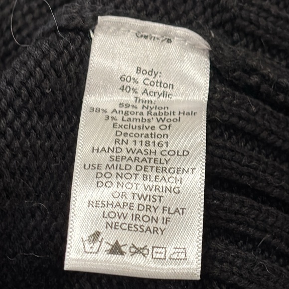 Quacker Factory Black Zip Front Cardigan with White Snowflakes NWT - Picture 9 of 9